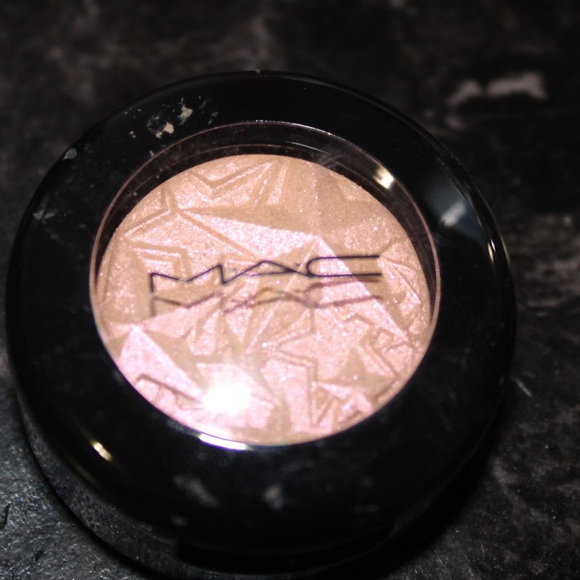 MAC Cosmetics Other - M.A.c extradimension eyeshadow